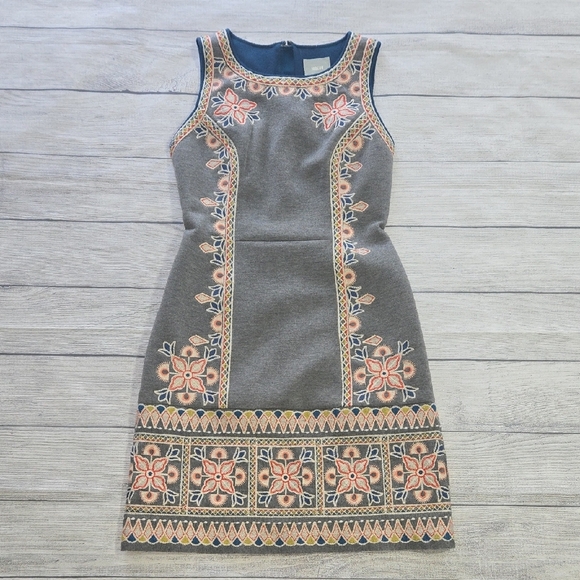 Maeve Women's Embroidered Neoprene Shift Dress Gray Size 2 - Picture 1 of 11